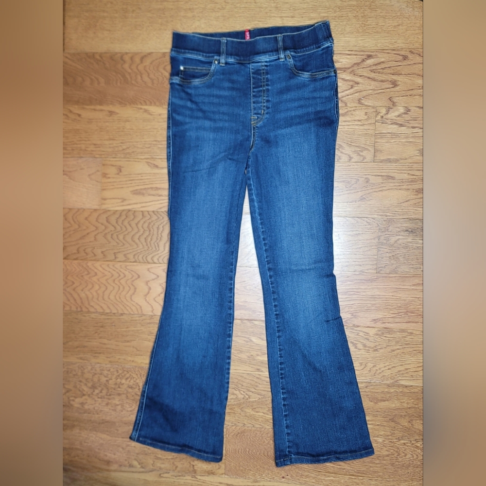 Spanx EveryWear Jeans Flare Leg Size Medium